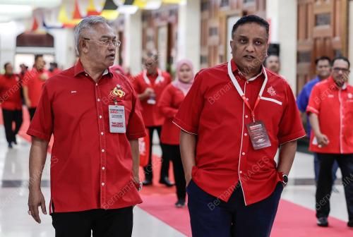TAN SRI NOH OMAR