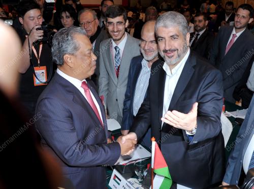 UMNO19_03122013_FORUM