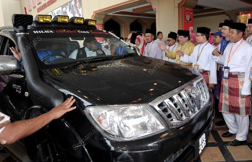 UMNO19_07122013_KONVO