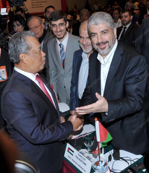 UMNO20_03122013_FORUM