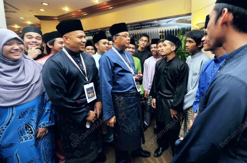 UMNO21_11122015_UMNO_2015