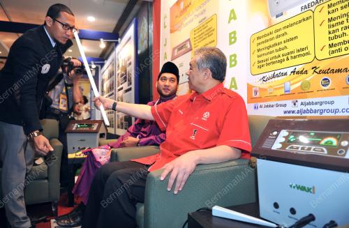UMNO21_25112014_PAMERAN