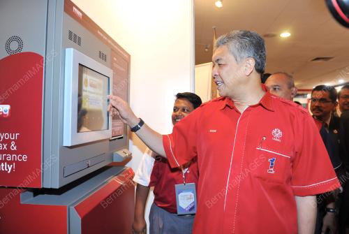 UMNO22_25112014_PAMERAN