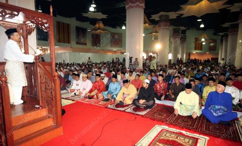 PERHIMPUNAN AGUNG UMNO KE 61