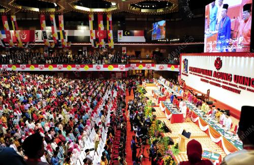 SUASANA DEWAN