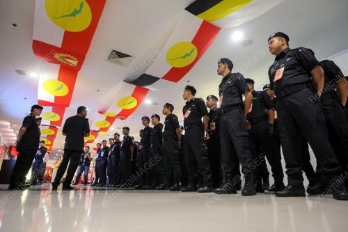 UMNO24_28112016_UMNO