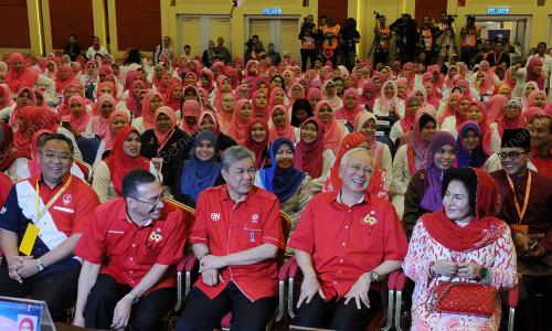 UMNO25_09122015_PUTERI