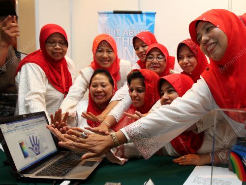 PERHIMPUNAN AGUNG UMNO KE 61