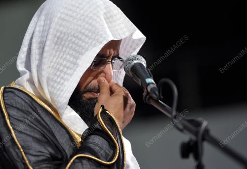 UMNO28_06122013_SOLAT
