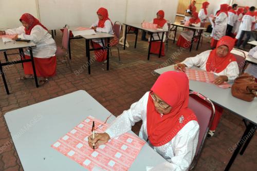 UMNO28_12102013_WANITA