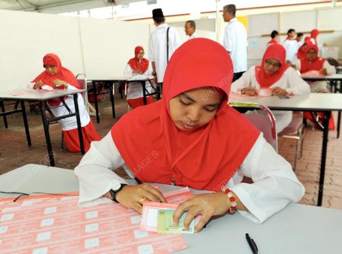UMNO30_12102013_WANITA