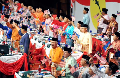 UMNO30_27112014_LAGU1