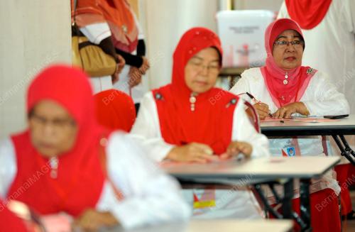 UMNO31_12102013_WANITA