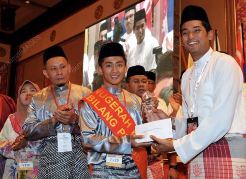 UMNO33_28112012_UMNO6