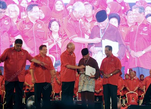 UMNO34_11052012_ANUGERAH