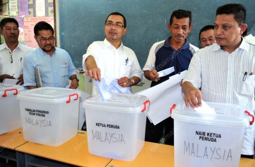 UMNO35_12102013_PEMUDA