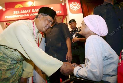 PERHIMPUNAN AGUNG UMNO KE 61