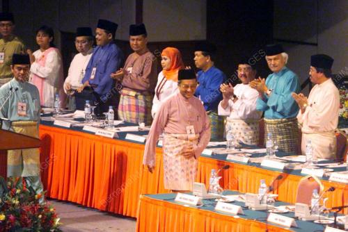 UMNO4-21_06_2001_ARRIVAL_27012016