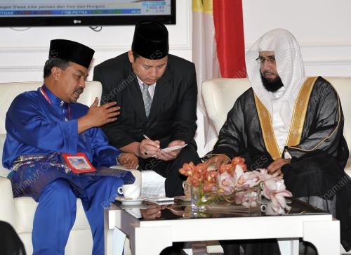 UMNO40_04122013_KUNJUNGAN