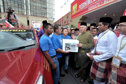 UMNO40_06122013_UMNO
