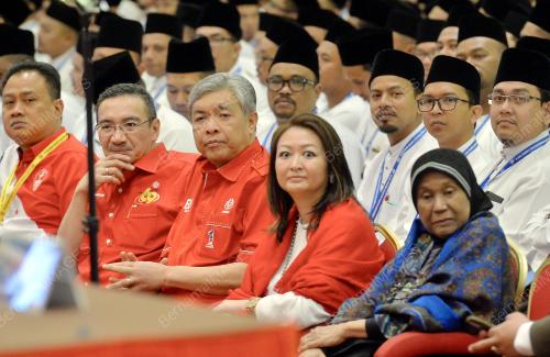 UMNO40_09122015_UMNO