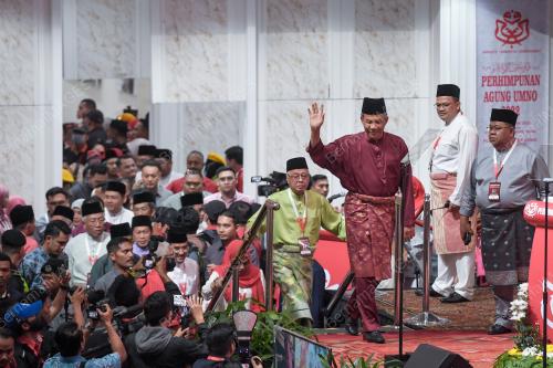 DATUK SERI MOHD HASAN