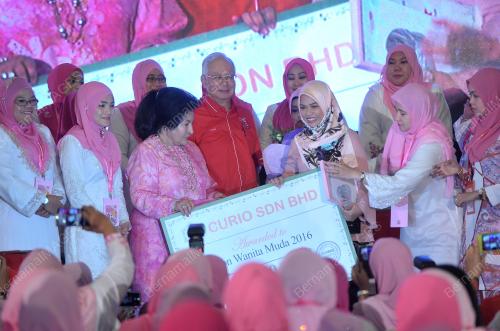 UMNO43_30112016_PUTERI