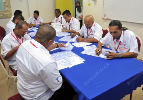 UMNO44_12102013_PEMUDA