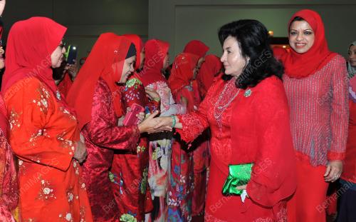 UMNO46_02122013_WANITA