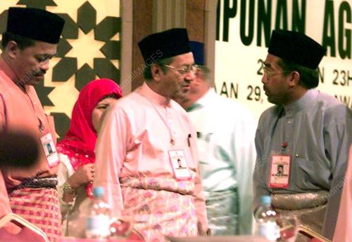 UMNO5-22_06_2001_DISCUSS_27012016