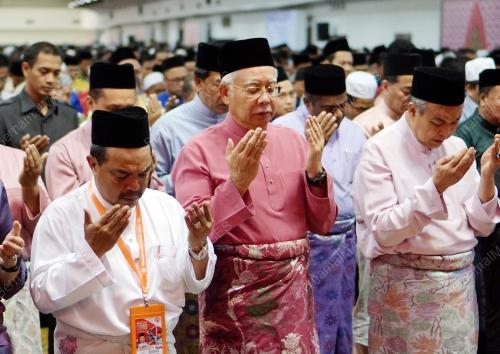 UMNO51_02122016_PAU_SOLAT