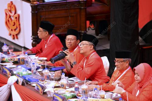 UMNO51_12122015_MT
