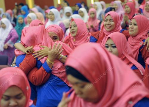 UMNO52_08122015_PAU