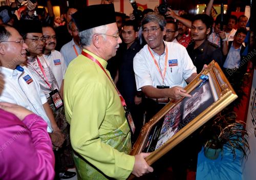 UMNO52_30112012_UMNO_2012