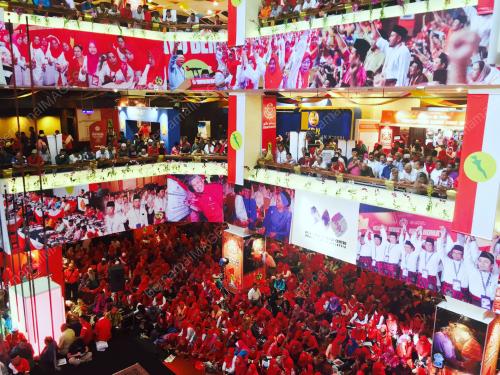 UMNO53_10122015_UMNO_2015