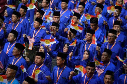 UMNO54_01122016_UMNO