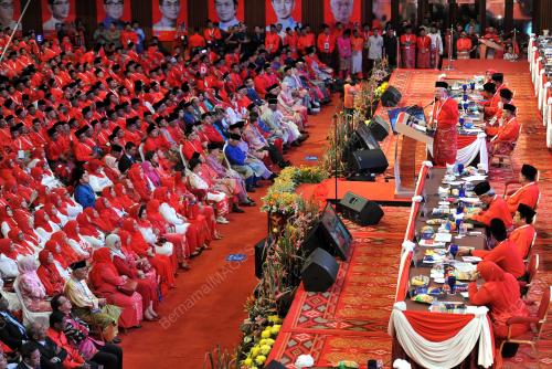 UMNO54_10122015_UMNO