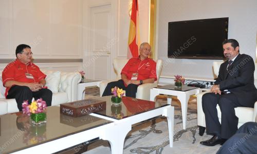 UMNO55_27112012_PM_QATAR