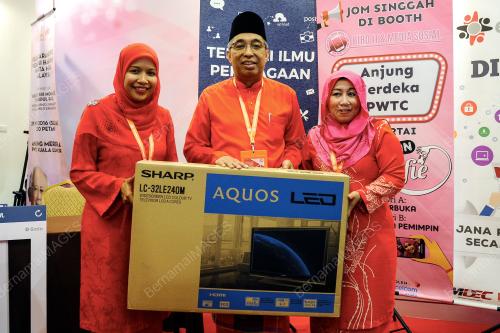 UMNO56_03122016_UMNO