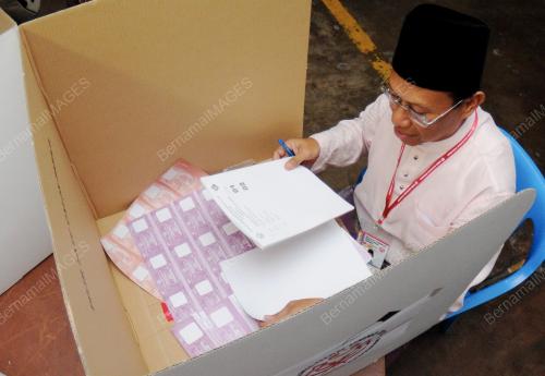UMNO56_19102013_SHABERRY
