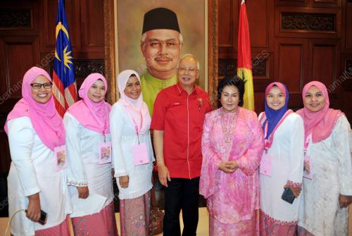 UMNO56_30112016_PUTERI