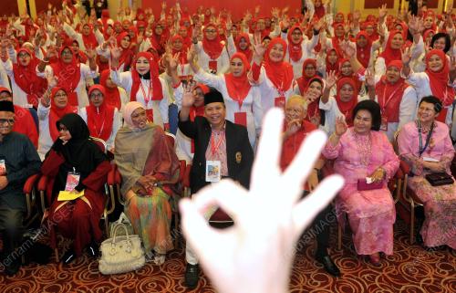 UMNO57_30112016_WANITA