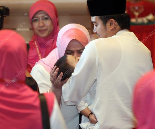 PERHIMPUNAN AGUNG UMNO 61