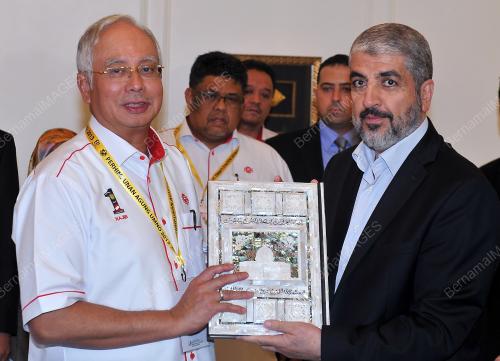 UMNO60_03122013_PM