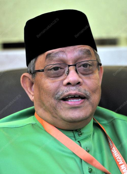 UMNO60_06122013_INTERVIEW