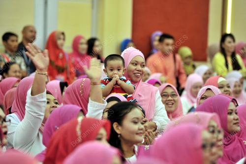 UMNO63_09122015_PUTERI