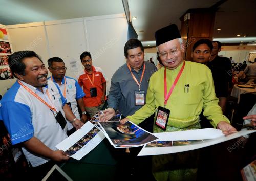 UMNO64_30112012_UMNO_2012