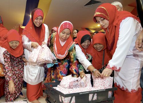 UMNO65_04122013_WANITA_UMNO
