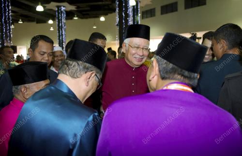 UMNO65_28112014_UMNO_SOLAT