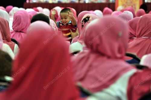 UMNO67_09122015_PUTERI